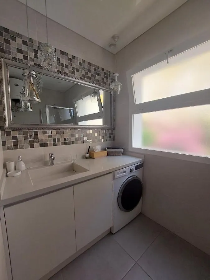 Orlando Luxury Apartament Адехе 0*,