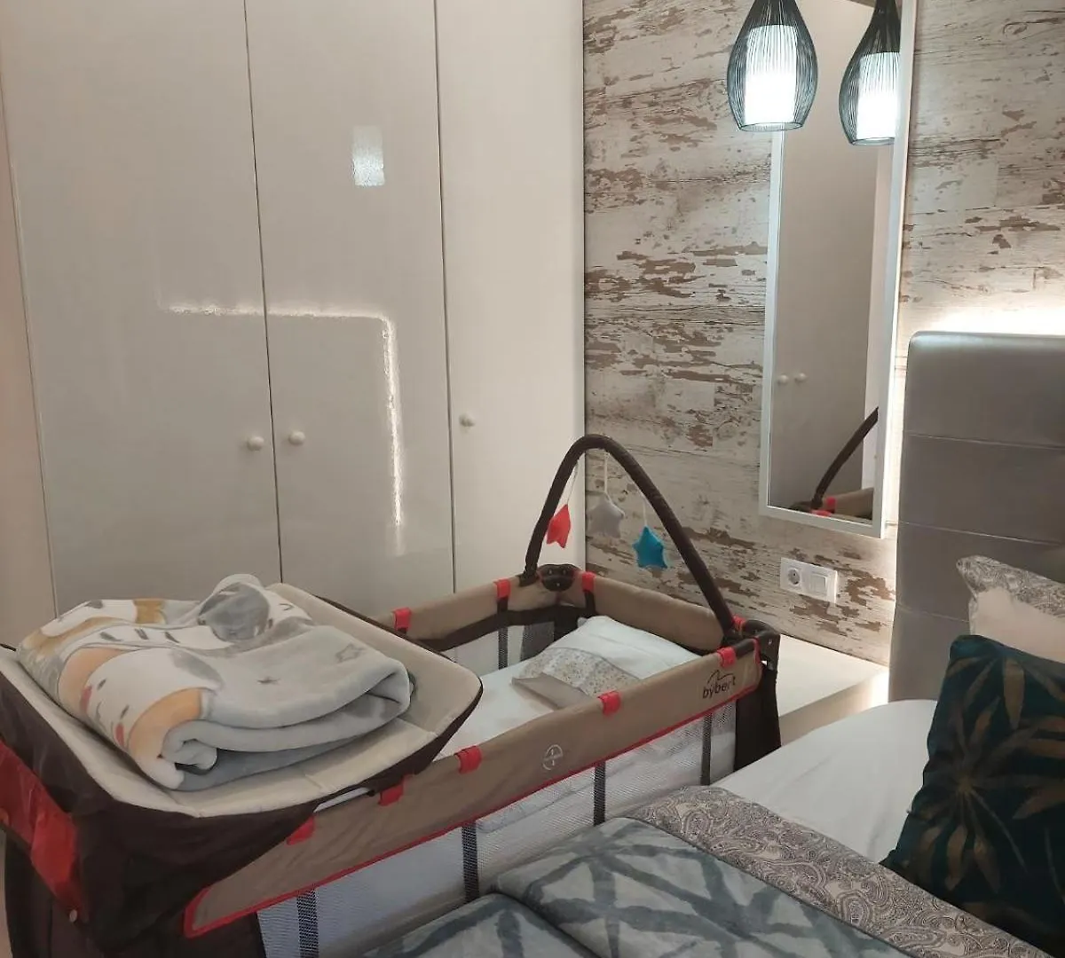 Orlando Luxury Apartament Адехе Испания